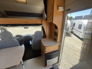 Vendita-Camper-Mansardato-Chausson-Welcome-8-a-Torino-Camping-Sofia-19