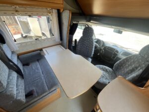 Vendita-Camper-Mansardato-Chausson-Welcome-8-a-Torino-Camping-Sofia-20