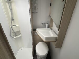 camper- mansardato-usato-in-vendita-a-torino-sunliving-a-75-DP-09