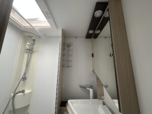 camper- mansardato-usato-in-vendita-a-torino-sunliving-a-75-DP-10