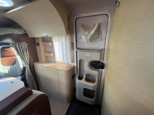 camper-semintegrale-a-torino-in-vendita-usato-giottiline-siena-330-previlege-16