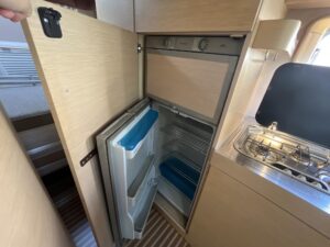 camper-semintegrale-a-torino-in-vendita-usato-giottiline-siena-330-previlege-17