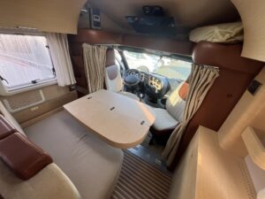 camper-semintegrale-a-torino-in-vendita-usato-giottiline-siena-330-previlege-22