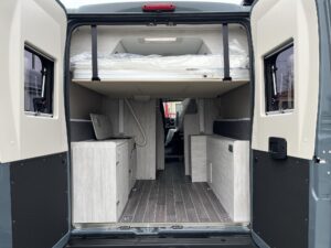 camping-sofia-vendita-camper-furgonato-nuovo-roller-team-livingstone-6-xl-sport-05