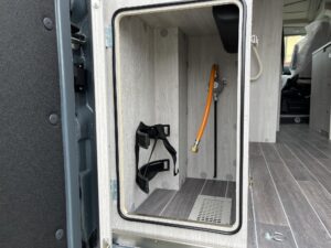 camping-sofia-vendita-camper-furgonato-nuovo-roller-team-livingstone-6-xl-sport-06