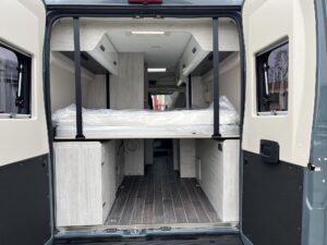 camping-sofia-vendita-camper-furgonato-nuovo-roller-team-livingstone-6-xl-sport-07