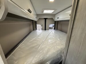 camping-sofia-vendita-camper-furgonato-nuovo-roller-team-livingstone-6-xl-sport-08