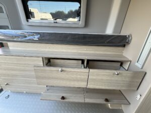 camping-sofia-in-vendita-van-furgonato-nuovo-a-torino-adria-twin-plus-640-sgx-08